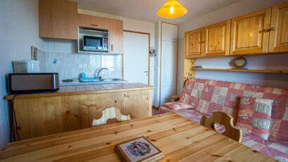 1 Studio – 82000€ – Arolles – 2357